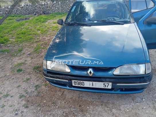 رونو ر19 مستعملة 2257067