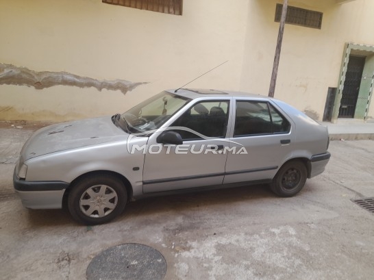 رونو ر19 مستعملة 1647203