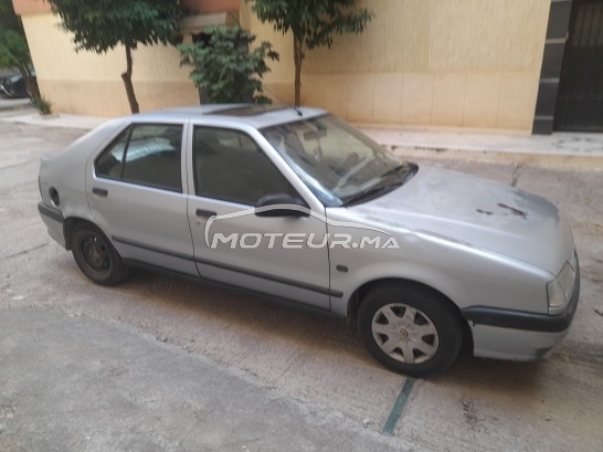 رونو ر19 مستعملة 1647201