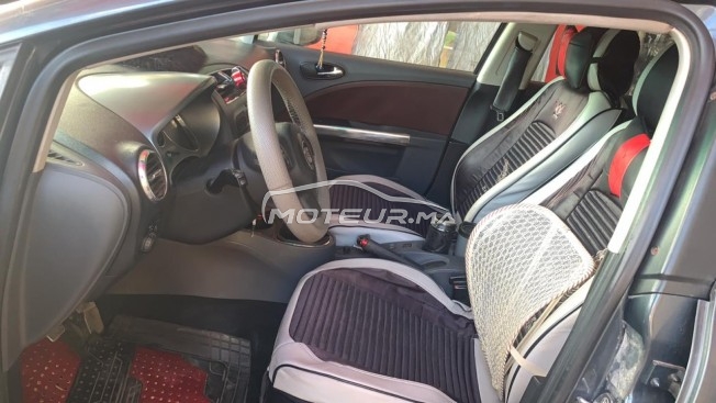 سيات ليون مستعملة 1937877