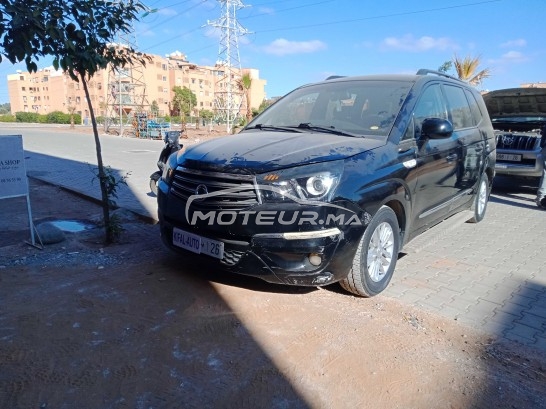 Acheter voiture occasion SSANGYONG Stavic 2.0 e-xdi 7p bvm 156ch au Maroc - 376228