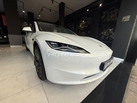 TESLA Autre مستعملة