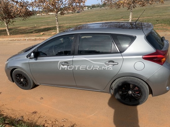 تويوتا اوريس Très bon مستعملة 1783553