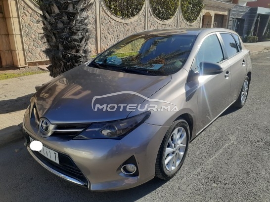 TOYOTA Auris Gold occasion 1323286