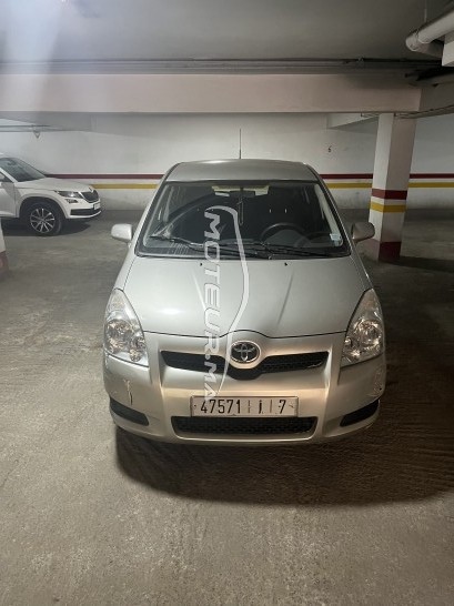 تويوتا كورولا 2.2 d4d مستعملة 1616041