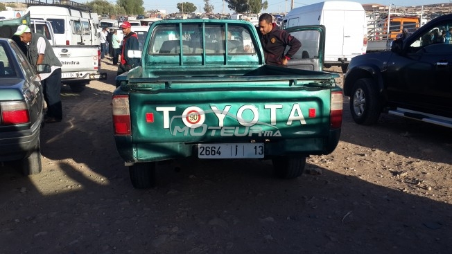 TOYOTA Hilux occasion 375356