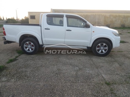 TOYOTA Hilux occasion 653184