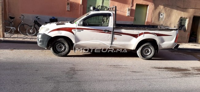 TOYOTA Hilux occasion 1041155