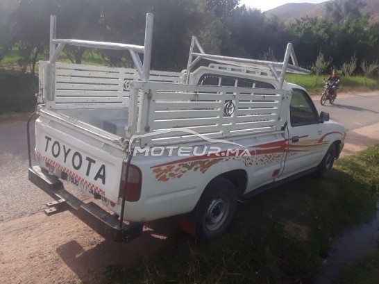 TOYOTA Hilux occasion 958089