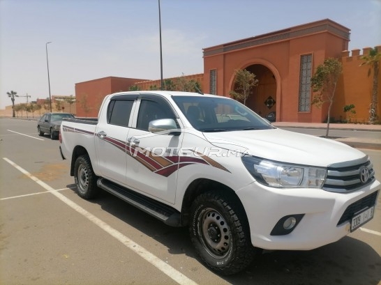 TOYOTA Hilux occasion 1528728