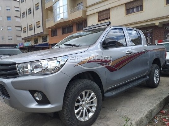 TOYOTA Hilux occasion 733023