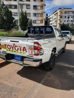 تويوتا هيلوكس مستعملة 3570646