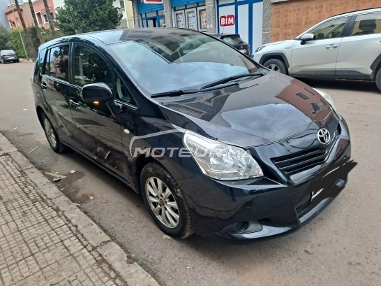 تويوتا فيرسو Sedan مستعملة 2965739