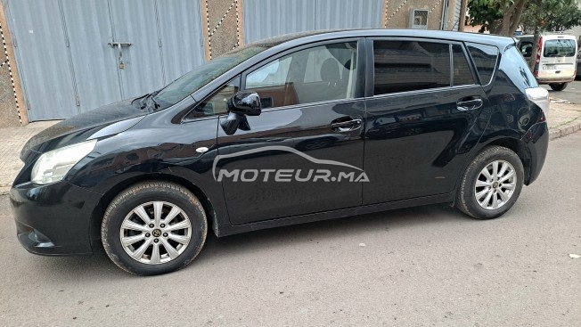 تويوتا فيرسو Sedan مستعملة 2965736