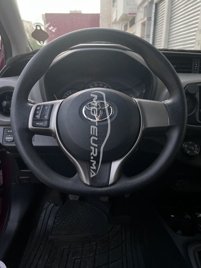 تويوتا ياريس مستعملة 2247867