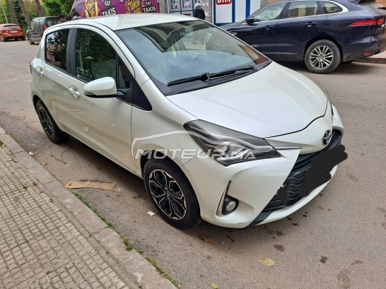 TOYOTA Yaris Lounge rouge occasion 3450341