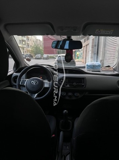 تويوتا ياريس مستعملة 2247870