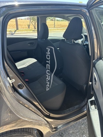 تويوتا ياريس مستعملة 1867896