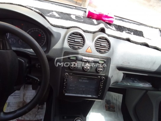 فولكزفاكن كاددي مستعملة 1483741