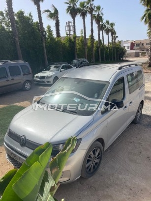 فولكزفاكن كاددي Utilitaire avec vitres et sieges مستعملة 2428445