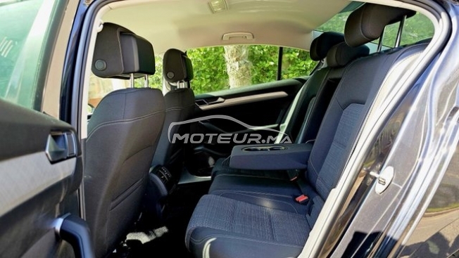 VOLKSWAGEN Passat occasion 2608086
