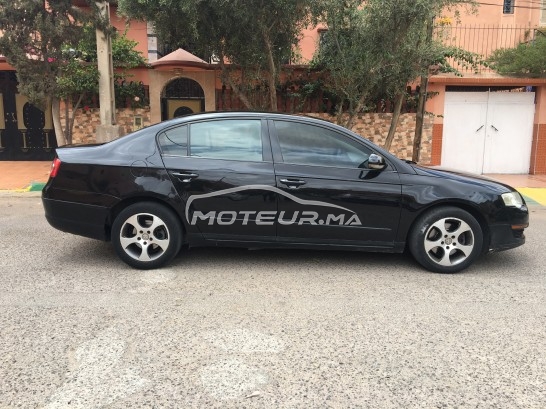 VOLKSWAGEN Passat occasion 1483695