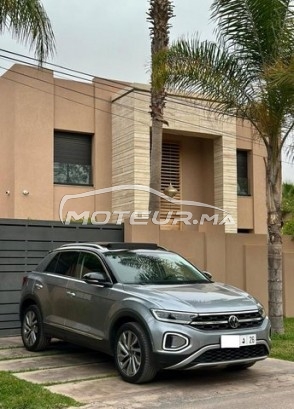 VOLKSWAGEN T-roc مستعملة