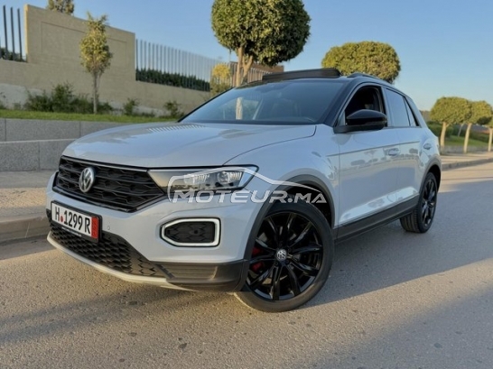 VOLKSWAGEN T-roc مستعملة