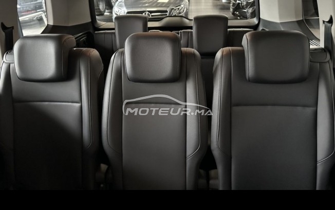 فولكزفاكن تووران مستعملة 2403258