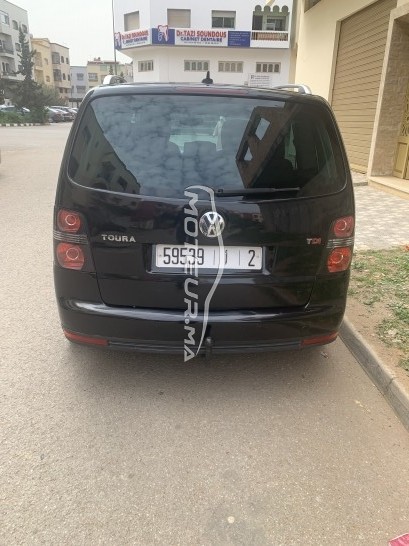 فولكزفاكن تووران مستعملة 1676580