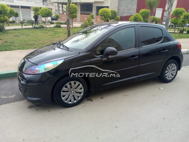 Consultez tous les avis sur le sujet: sur le forum de Moteur.ma le portail des voitures au Maroc