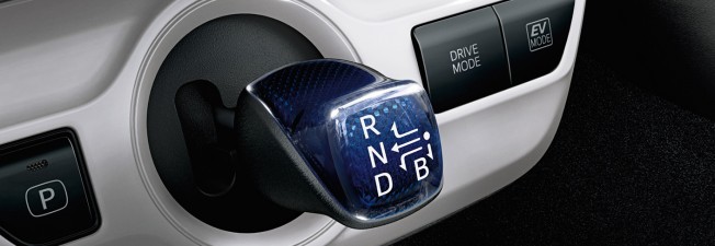 TOYOTA - TOYOTA PRIUS,Lounge - 4