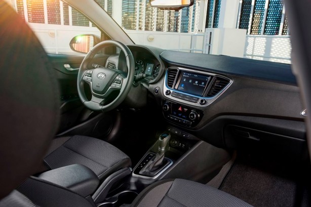 HYUNDAI - HYUNDAI ACCENT,1.5 u2 vgt inventive bva - 10