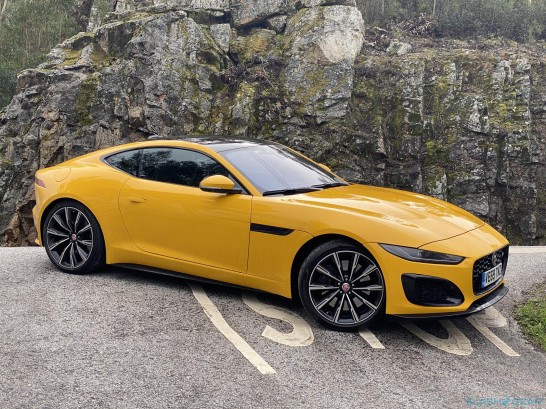 JAGUAR - JAGUAR F-TYPE,2.0 l essence i4 300 ch rwd auto coupe swb r-dynamic - 13