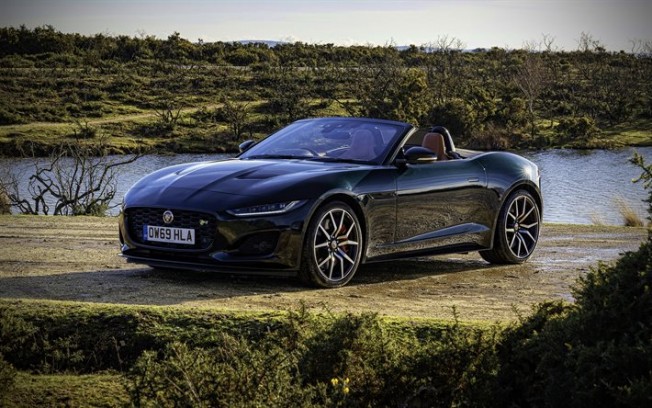 JAGUAR - JAGUAR F-TYPE,2.0 l essence i4 300 ch rwd auto cabriolet swb r-dynamic - 1
