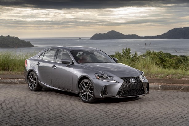 LEXUS - LEXUS IS,300 h 2wd hv luxury - 2