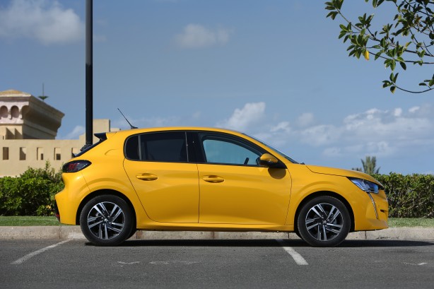 PEUGEOT - PEUGEOT 208,Access 1.6 hdi 92 ch - 16