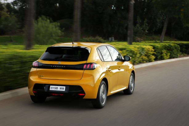 PEUGEOT - PEUGEOT 208,Access 1.6 hdi 92 ch - 12