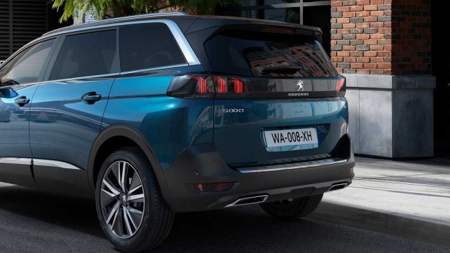 PEUGEOT - PEUGEOT 5008,2.0 hdi allure - 7