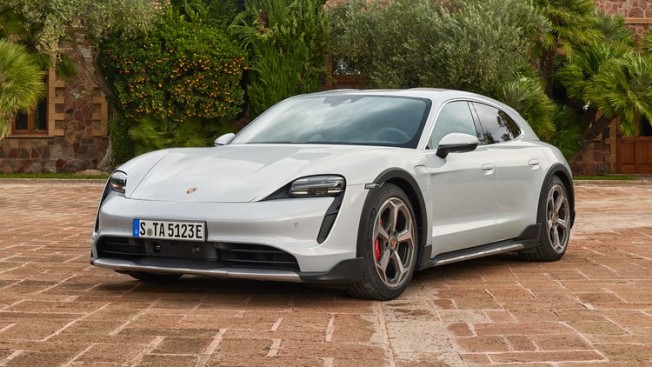 PORSCHE - PORSCHE TAYCAN CROSS TURISMO,Cross turismo 4s - 16