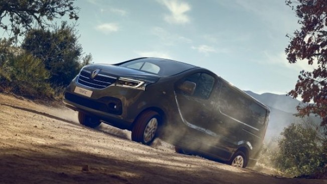 RENAULT - RENAULT TRAFIC,Van l2h1 3 place - 17
