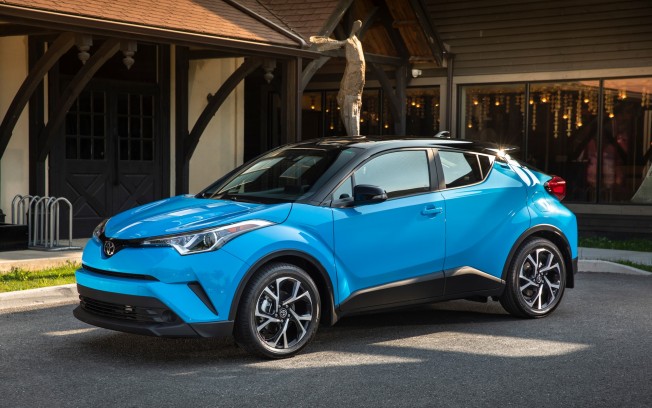 TOYOTA - TOYOTA C-HR,Distinctive+ cvt hv - 1