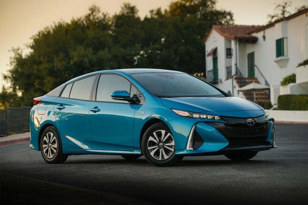 TOYOTA - TOYOTA PRIUS,Luxe - 1