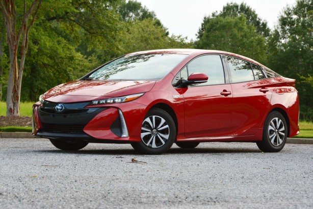 TOYOTA - TOYOTA PRIUS,Lounge - 1