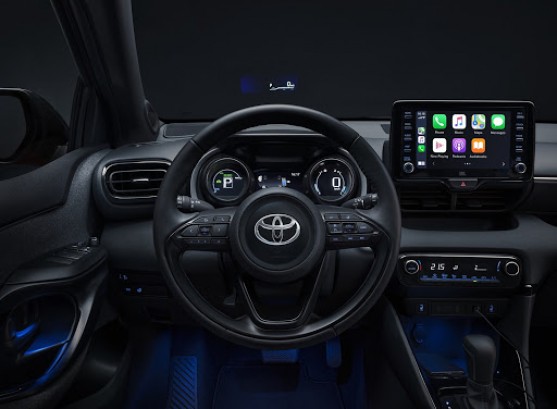 TOYOTA - TOYOTA YARIS,1.5 hybride dynamic+ - 4