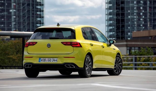 VOLKSWAGEN - VOLKSWAGEN GOLF 8,2.0 tdi style - 7