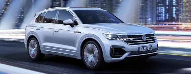 VOLKSWAGEN - VOLKSWAGEN TOUAREG,3.0 tdi confort + - 4