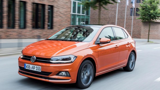VOLKSWAGEN - VOLKSWAGEN POLO,Fashion edition 1.0 mpi 75 - 2