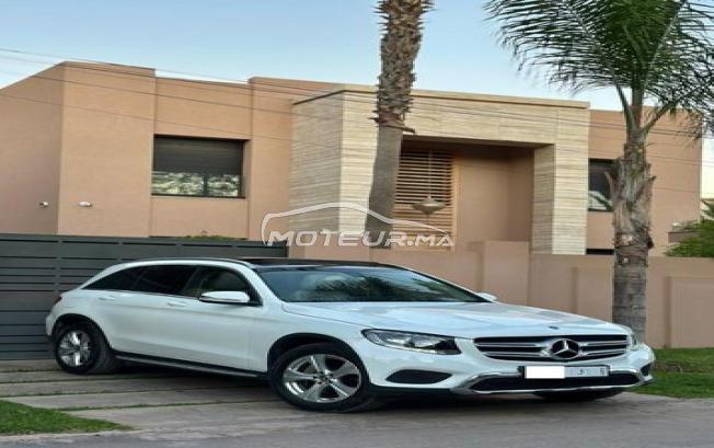 MERCEDES-BENZ GLC 10-2017 Automatique à Marrakech 