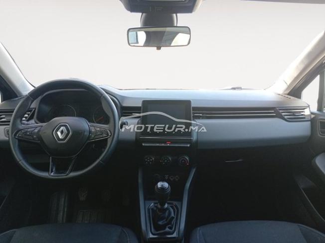 RENAULT. Clio